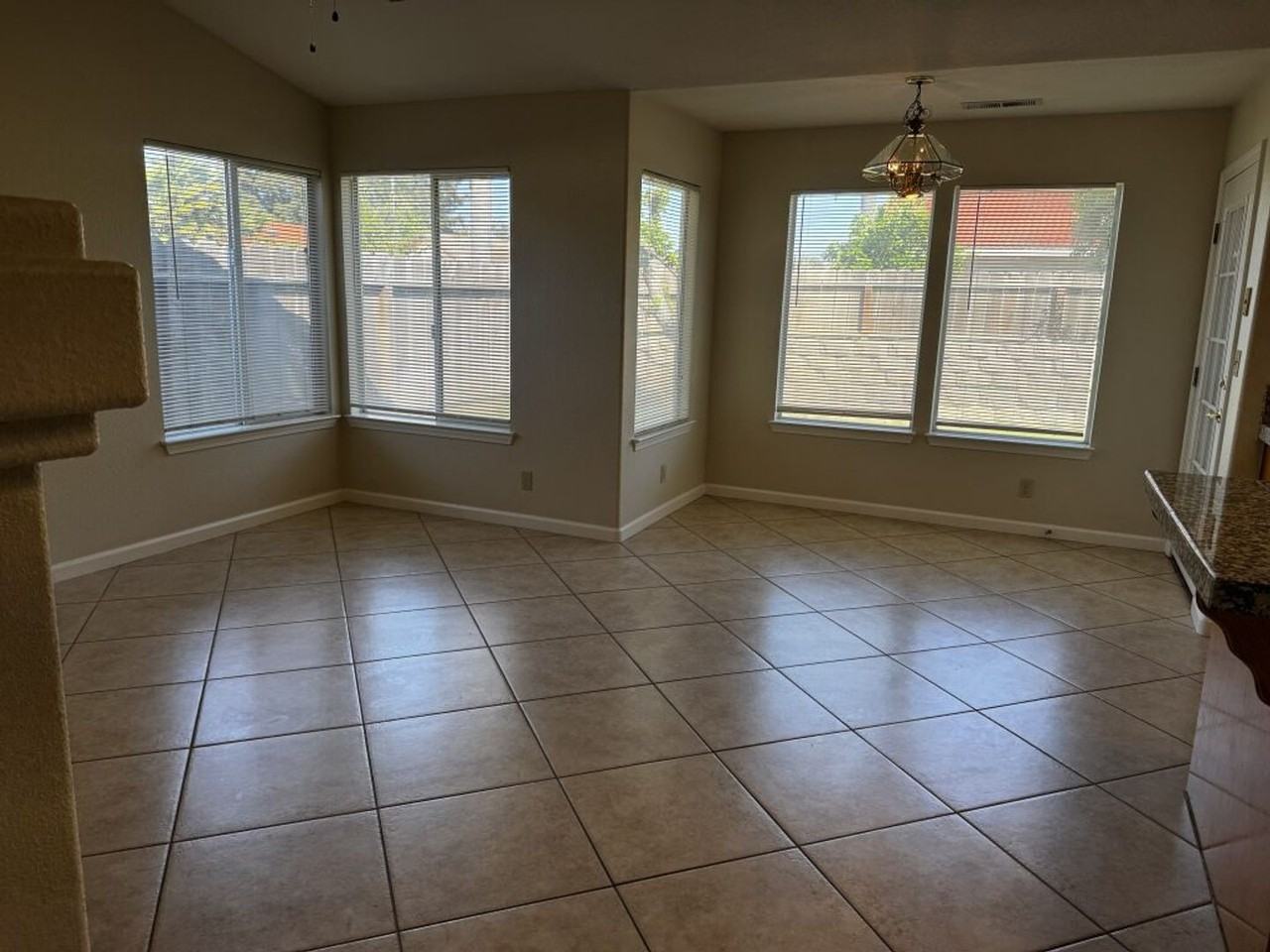 6018 Ditman Cir - Photo 4 of 18