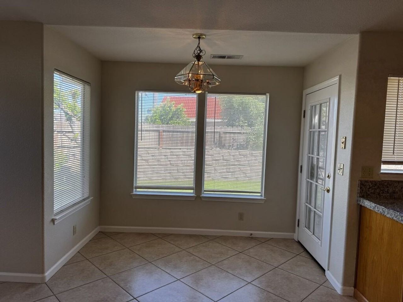 6018 Ditman Cir - Photo 5 of 18