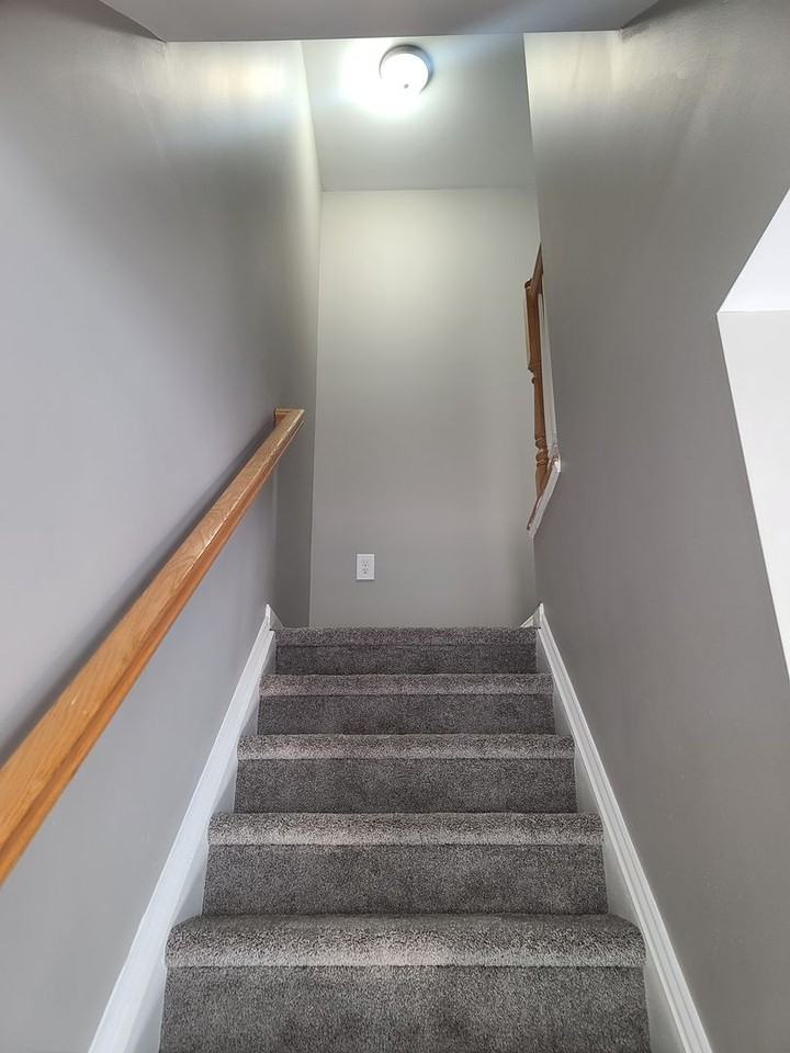 218 Crown Ct - Photo 2 of 50