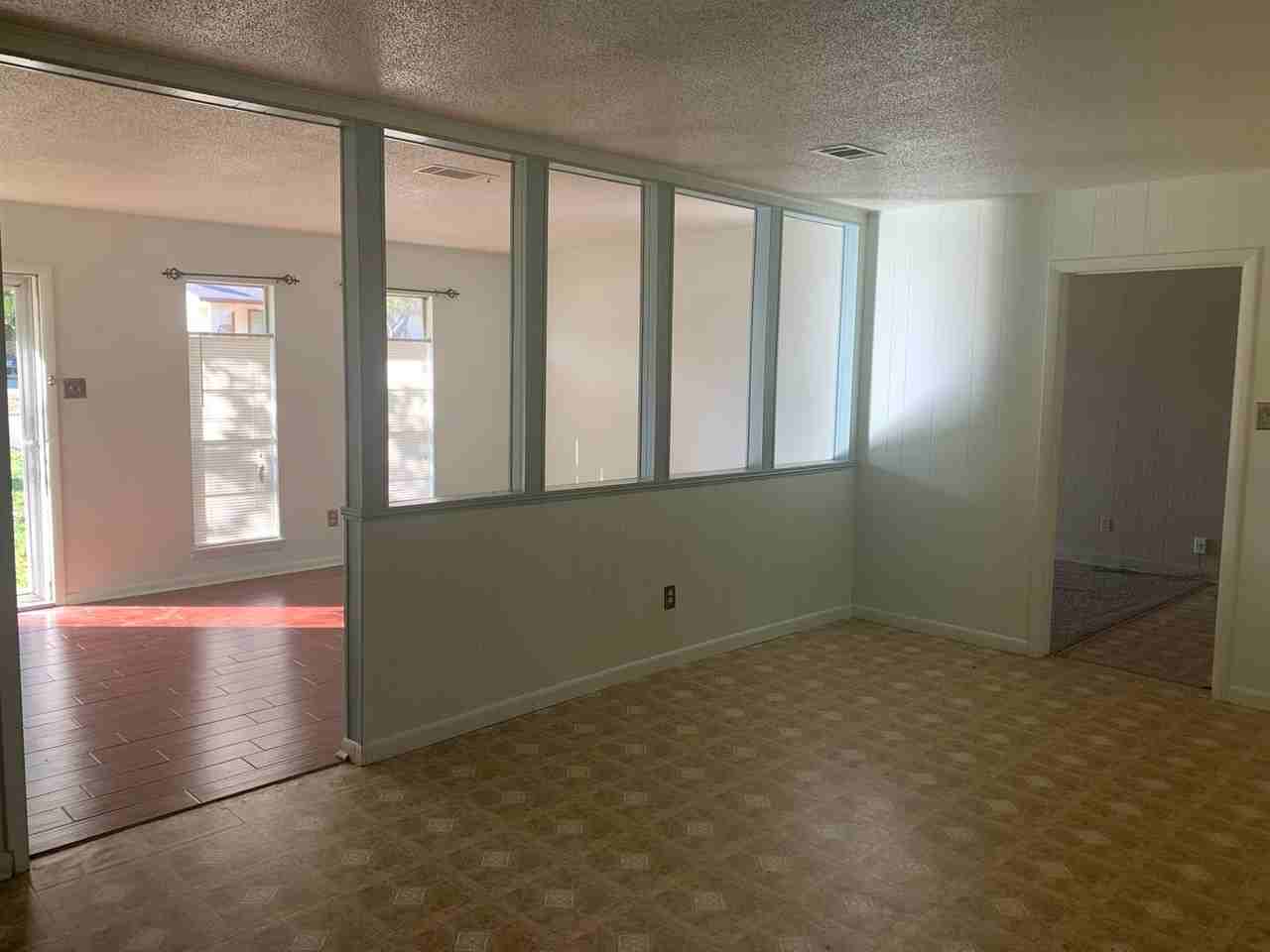 7910 Mustang Dr - Photo 6 of 22