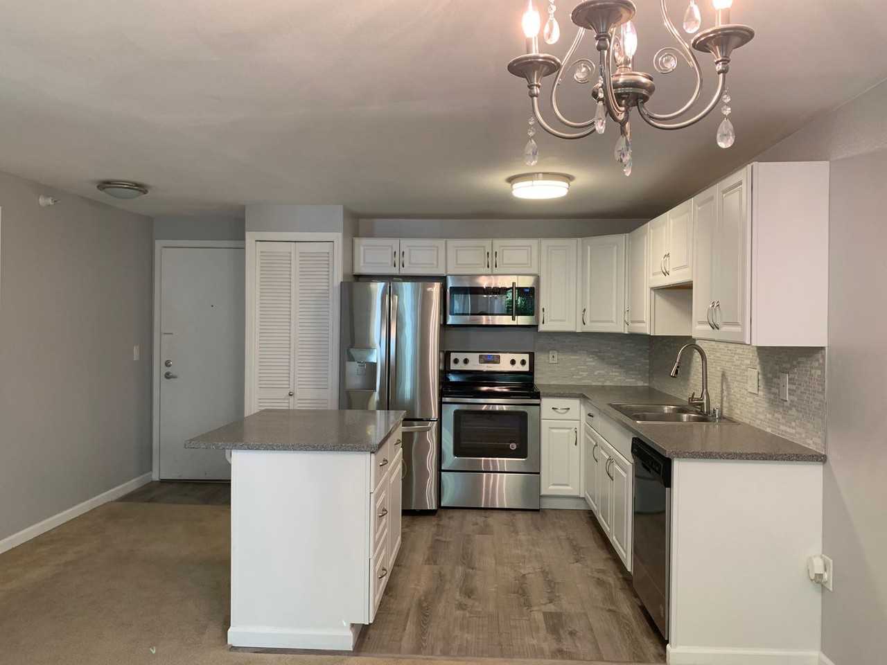 700 Front St S #D209 - Photo 7 of 7