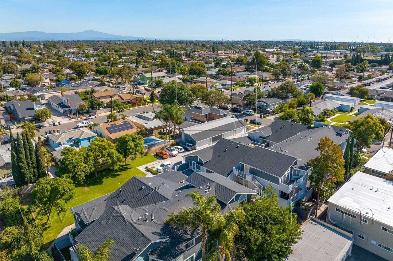 4109 Carol Dr #H - Photo 2 of 27