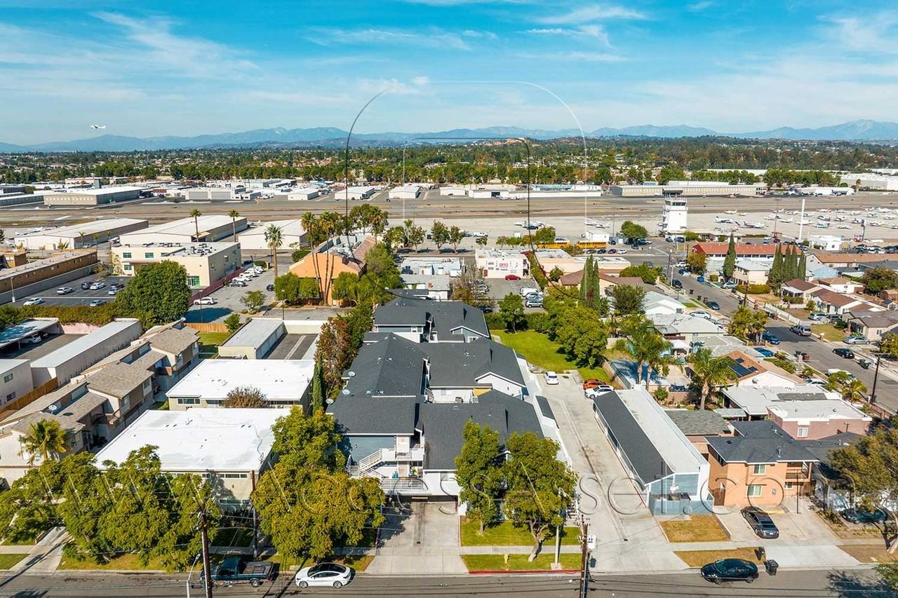 4109 Carol Dr #H - Photo 4 of 27