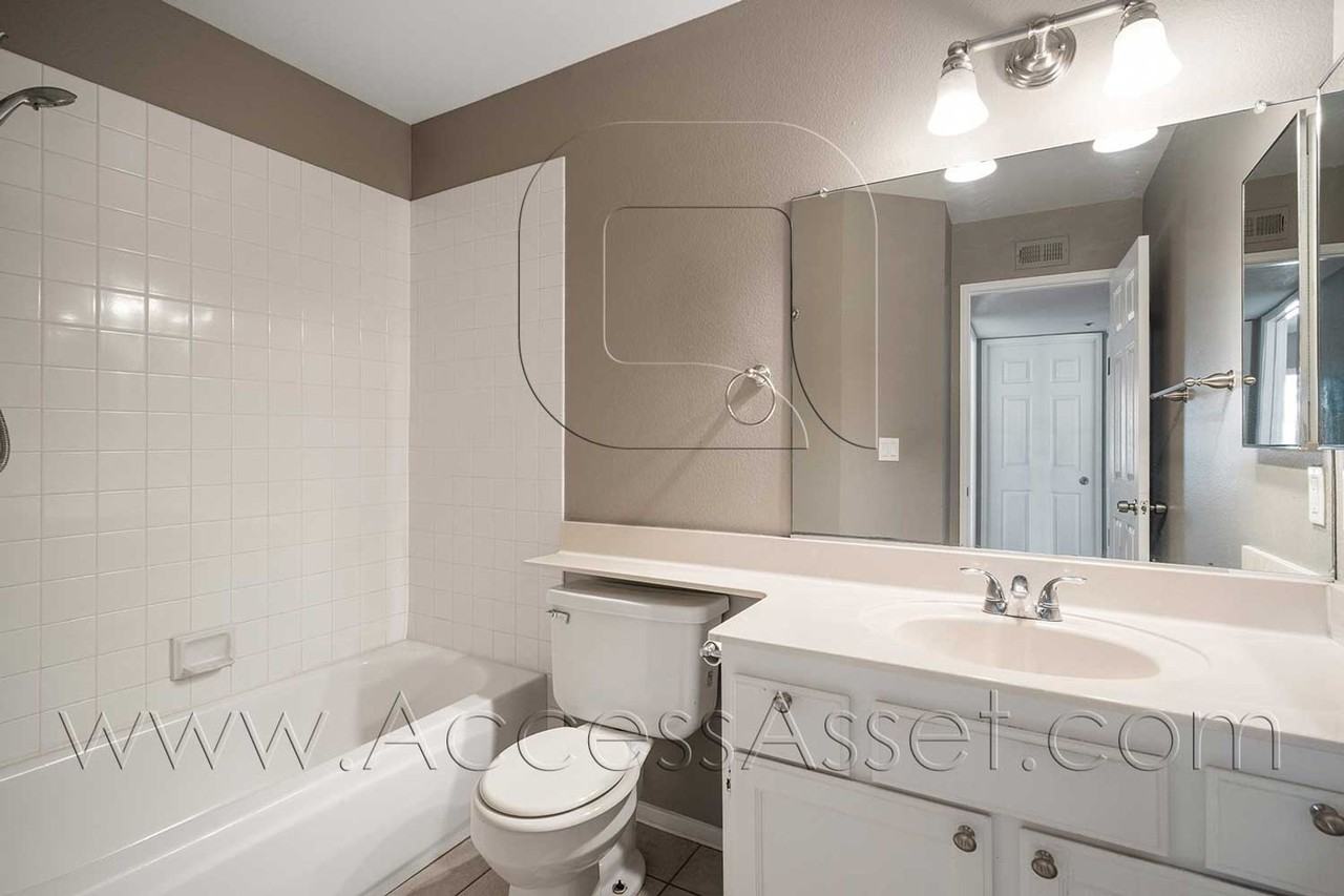 4109 Carol Dr #H - Photo 5 of 27