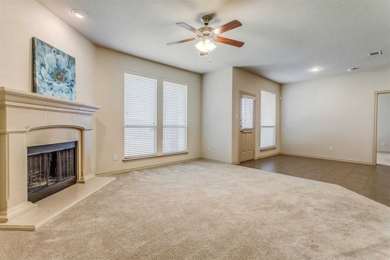 3128 Buckthorn Ln - Photo 4 of 27