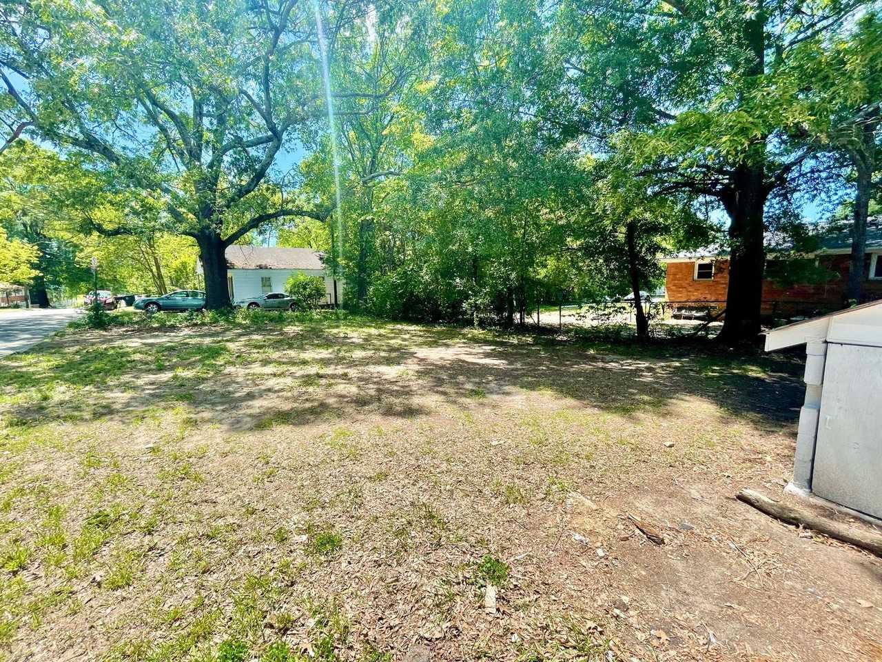 811 Dana Pl - Photo 6 of 28