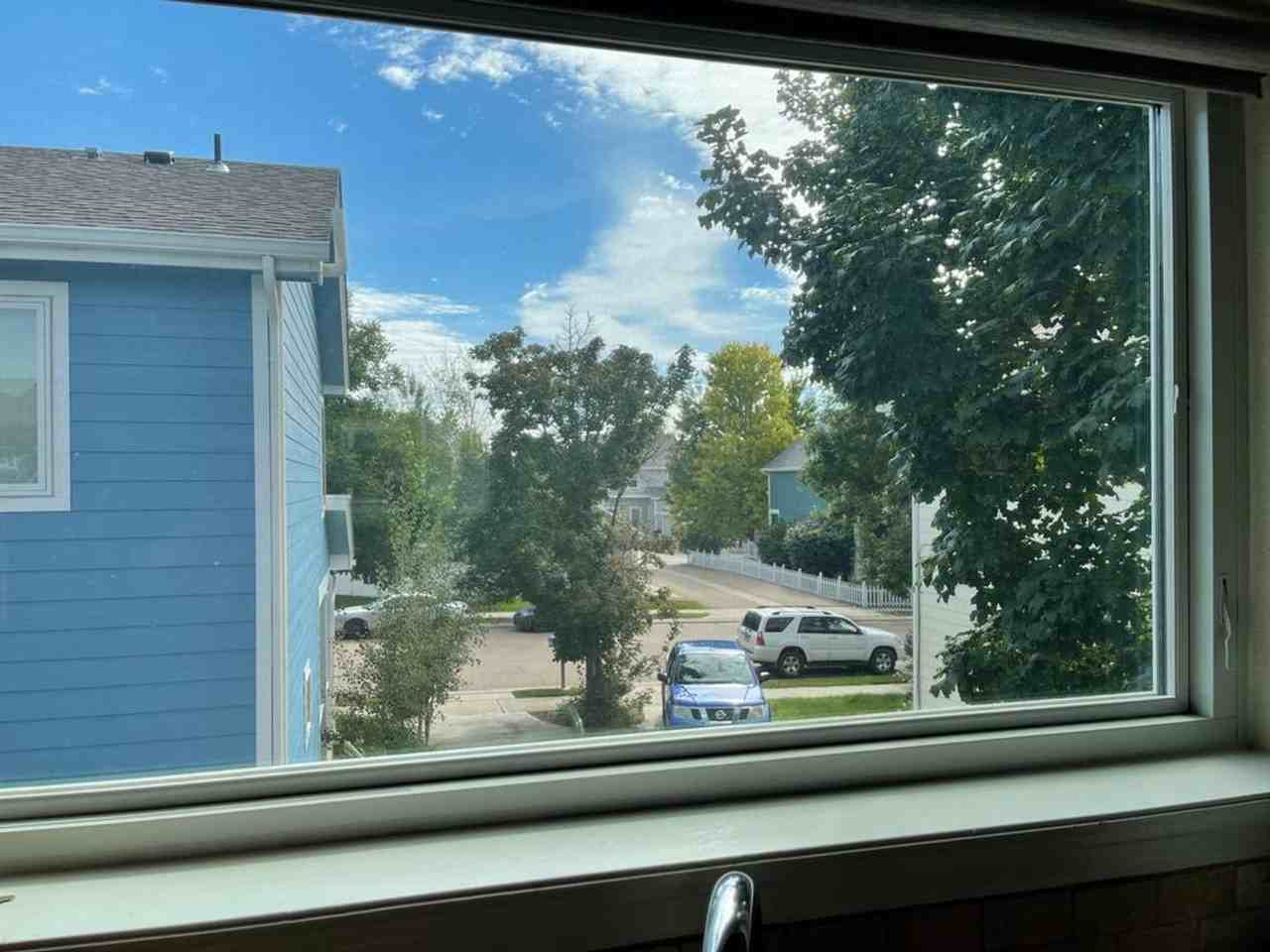 223 Maggie St - Photo 7 of 14