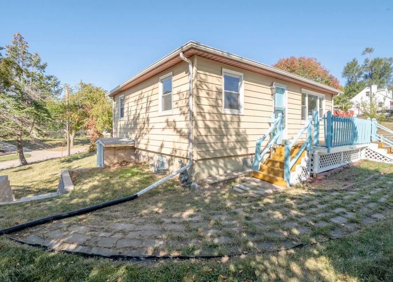 3200 Schaeffer Dr Sw - Photo 3 of 25