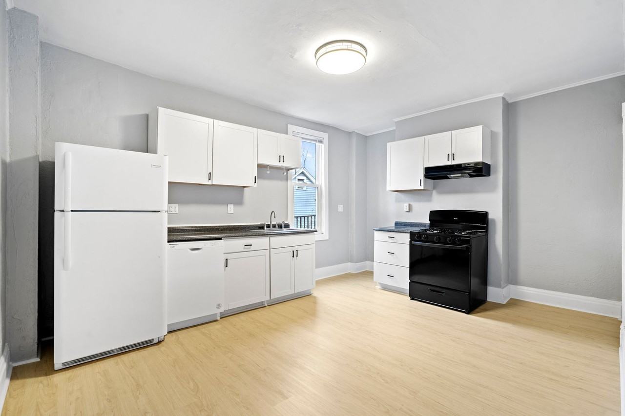 5036 Orinoco St - Photo 5 of 22