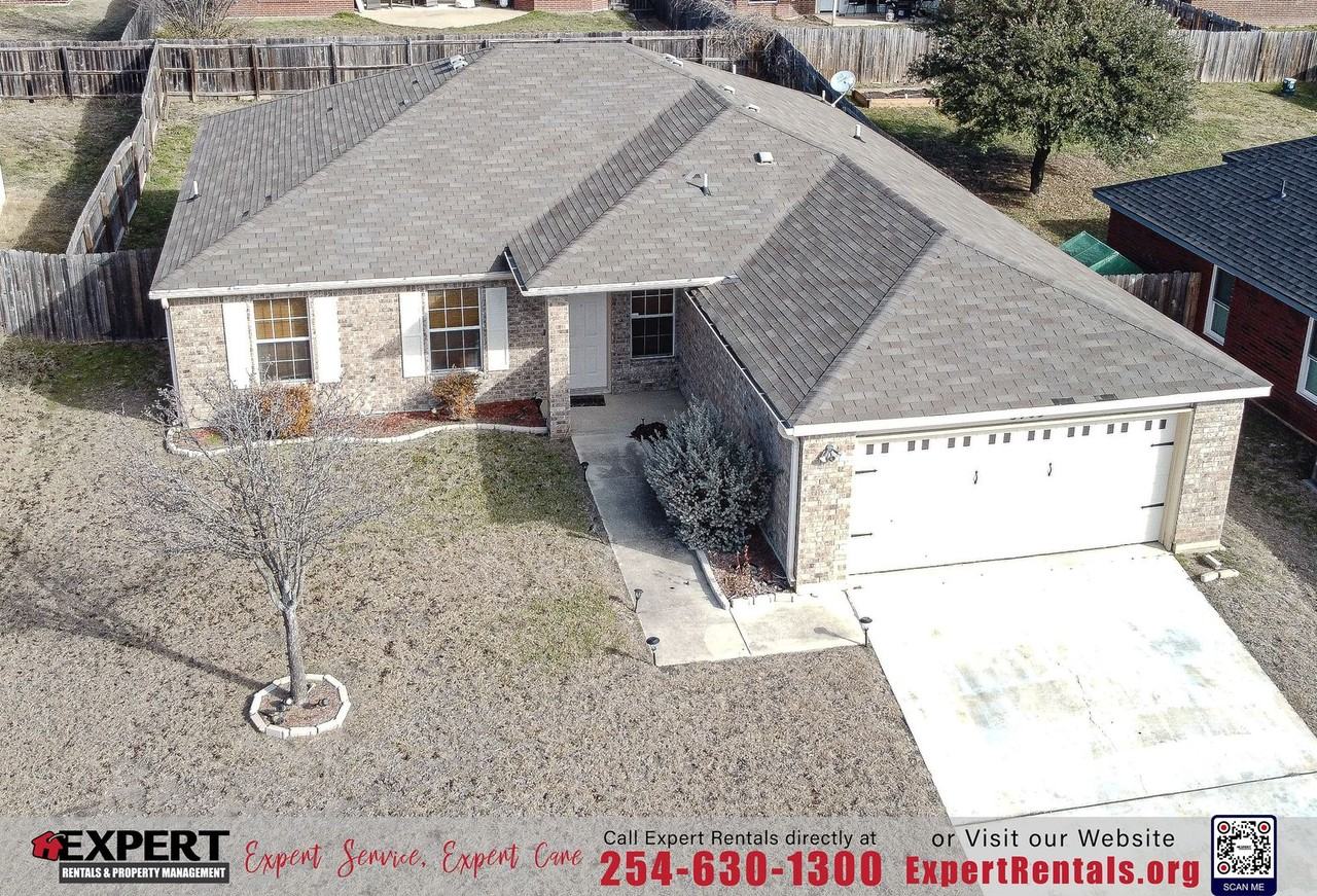 3703 Frigate Dr - Photo 2 of 18