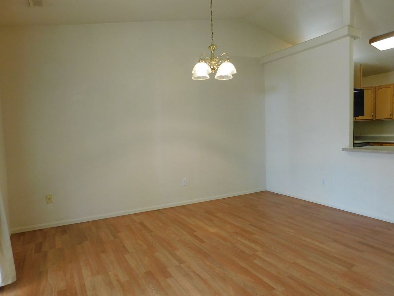 2989 Summerbrook Dr - Photo 7 of 18