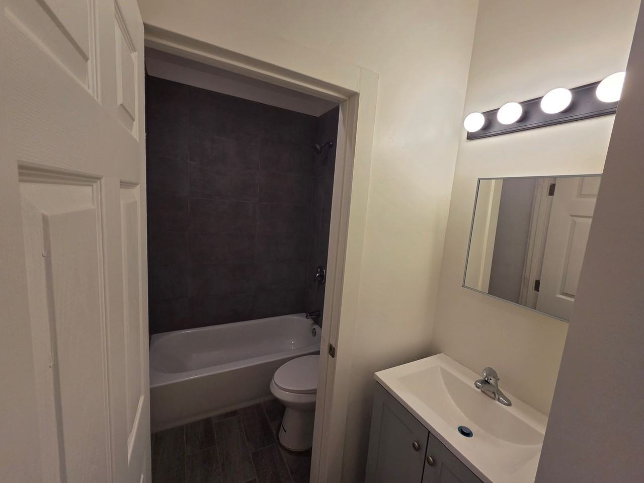 3808 3808 Cottonwood - 1931 Woden - Photo 5 of 19