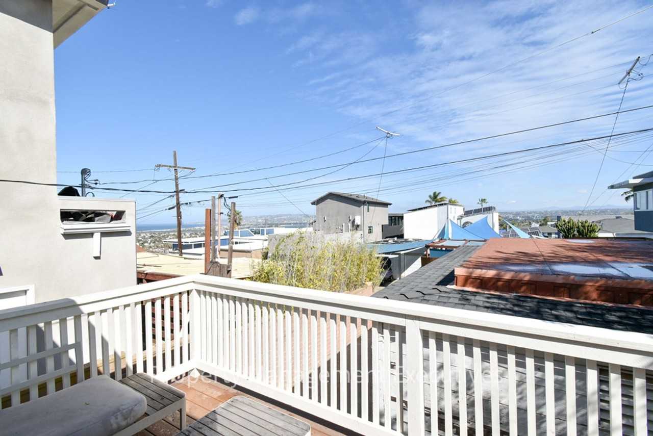 4522 Niagara Ave - Photo 2 of 10