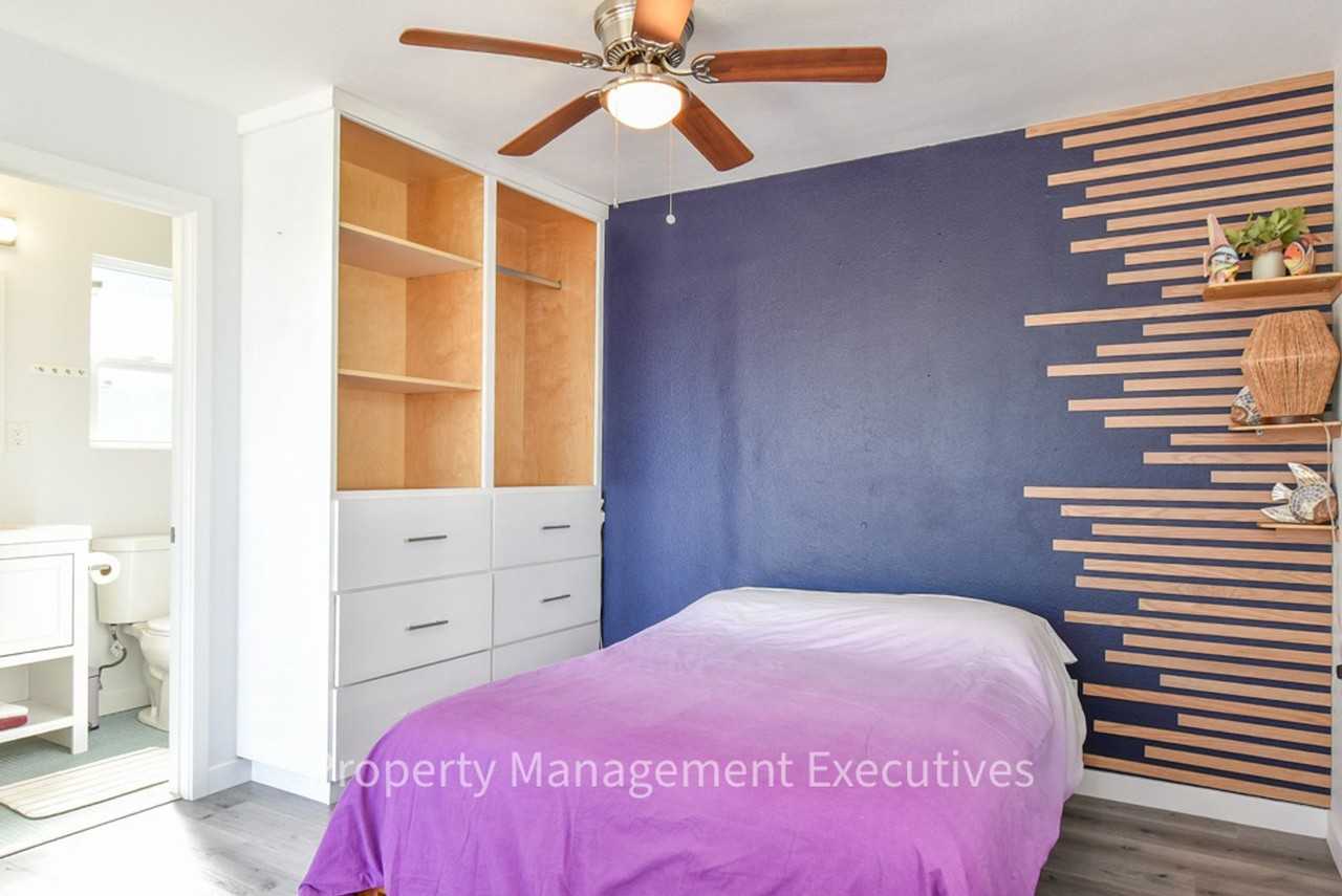 4522 Niagara Ave - Photo 6 of 10