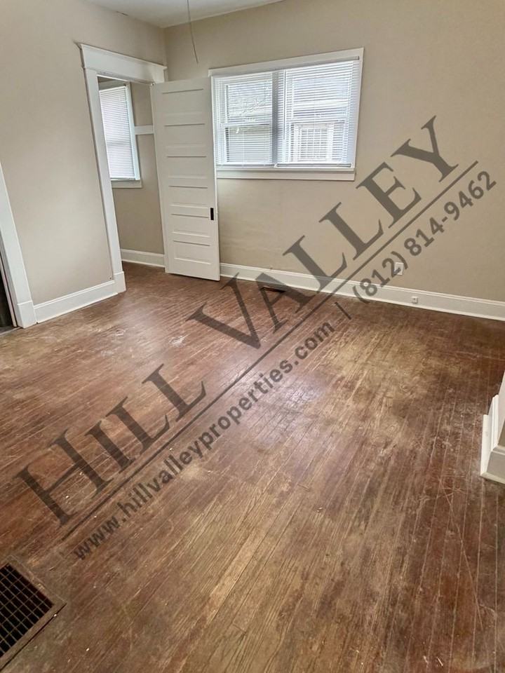 1306 S 19th St - Photo 7 of 8