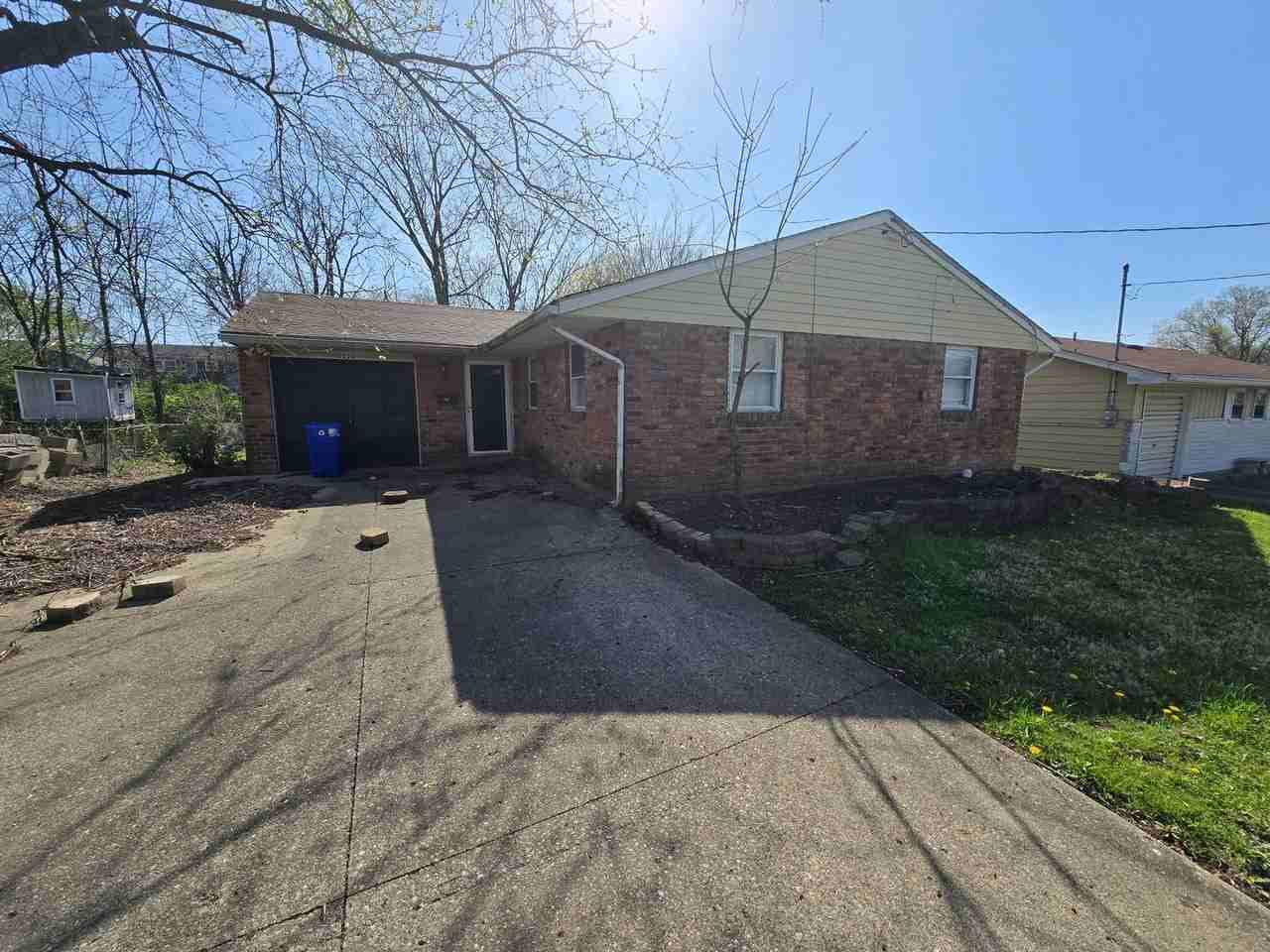 10220 September Dr - Photo 2 of 17