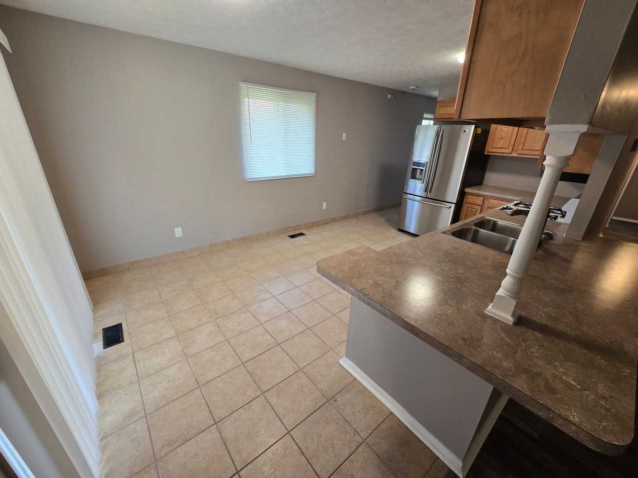 10220 September Dr - Photo 6 of 17