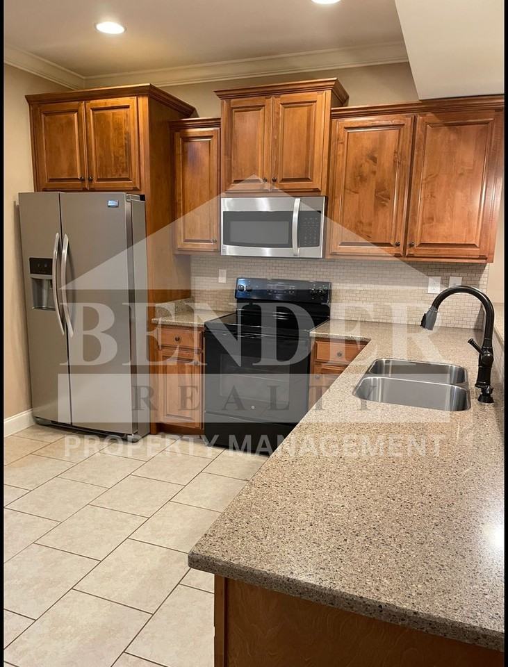 250 Ramsey St Ne - Photo 3 of 14