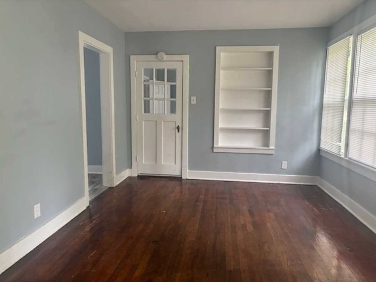 4833 Churchill Dr - Photo 3 of 12