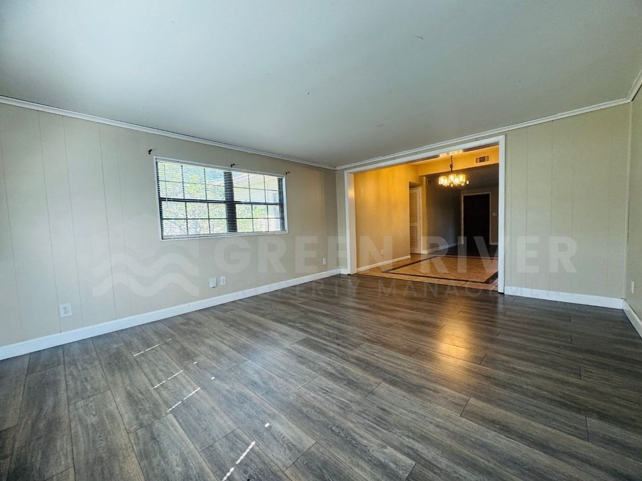 246 Sara Dr - Photo 3 of 32