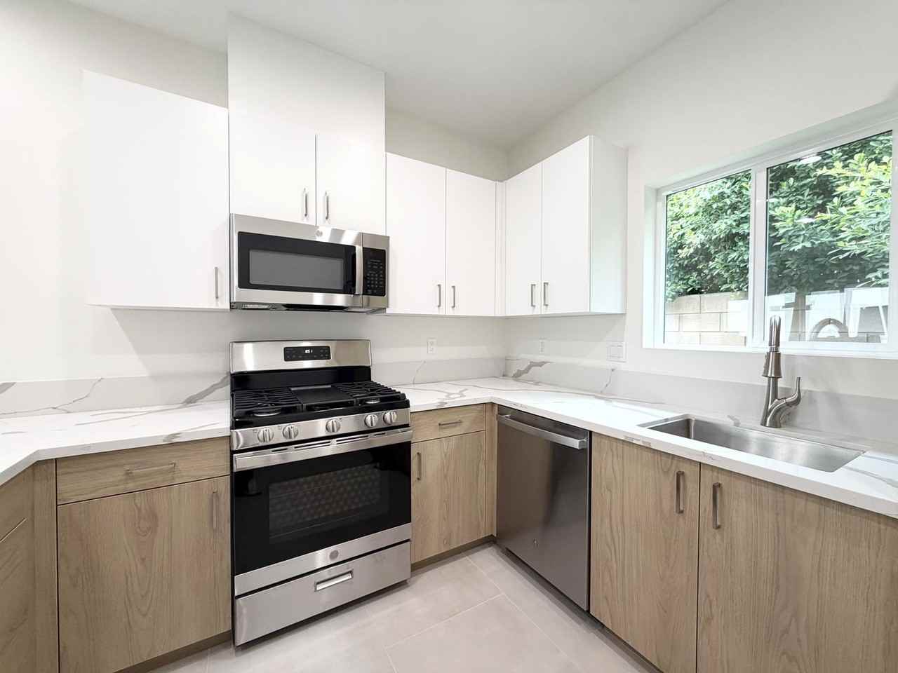 30125 30125 - 30127 Avenida Juarez - 30127 #30127 - Photo 4 of 15
