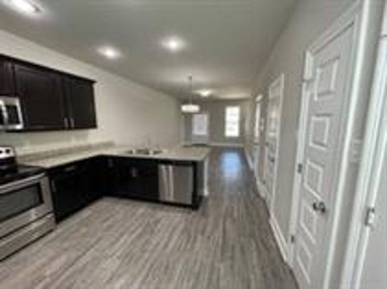 16218 E Minnesota Park Road - Photo 4 of 40