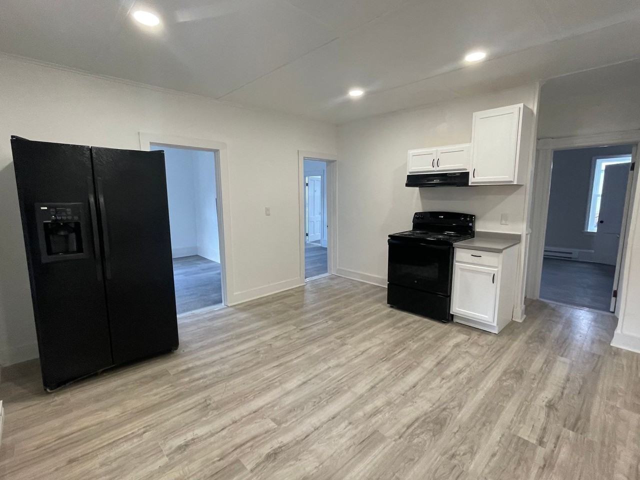 16 N Summer St #16-2 - Photo 3 of 12