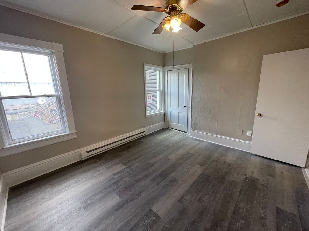 16 N Summer St #16-2 - Photo 6 of 12