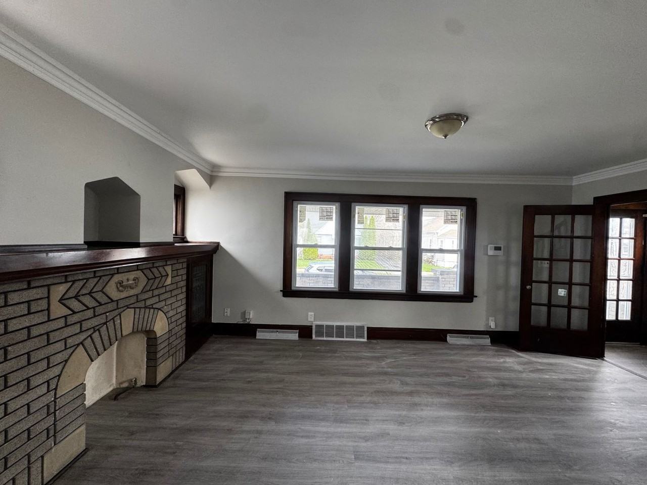 20470 Lindbergh Ave - Photo 6 of 35