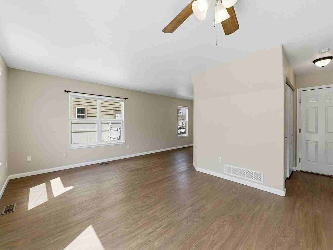 3305 Barbera St - Photo 3 of 19