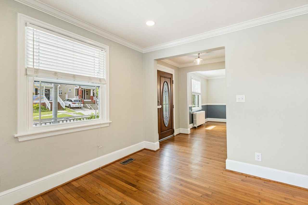 416 Maryland Ave - Photo 7 of 36