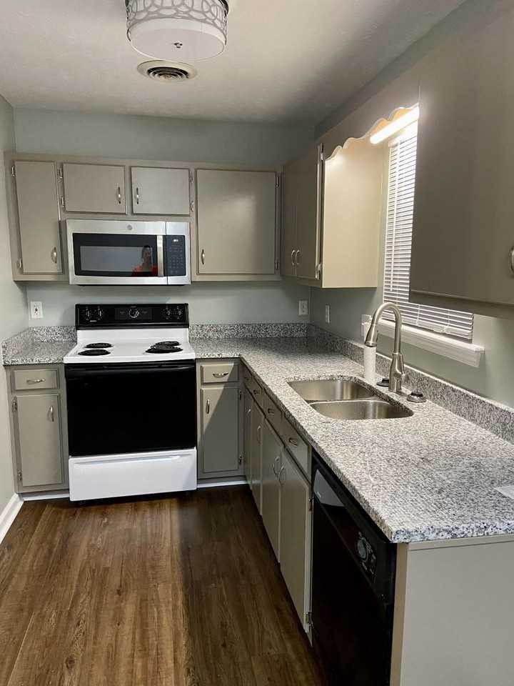 1315 Dugan Ct - Photo 2 of 9