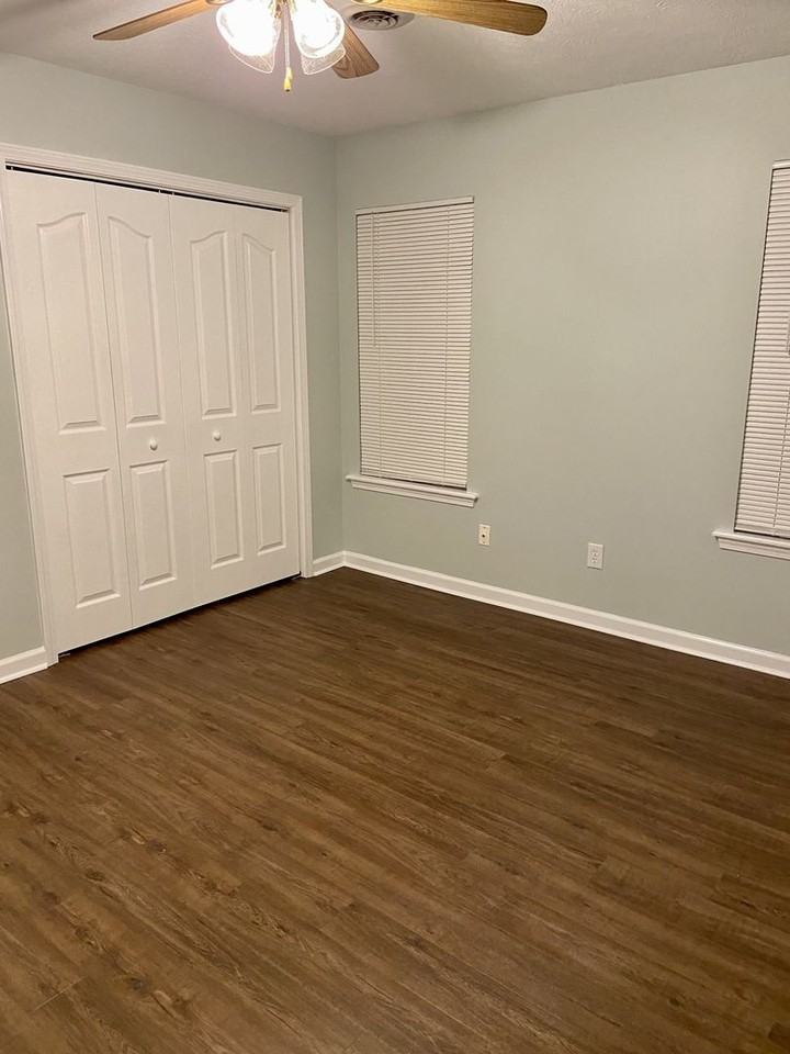 1315 Dugan Ct - Photo 7 of 9