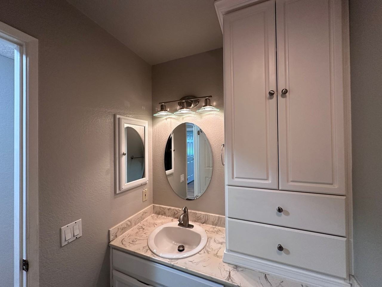 3501 Pleasant Row Ct - Photo 6 of 30