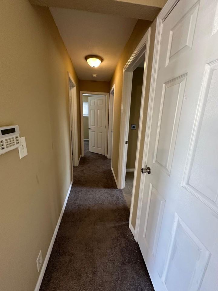 7405 E 112th St - Photo 5 of 13