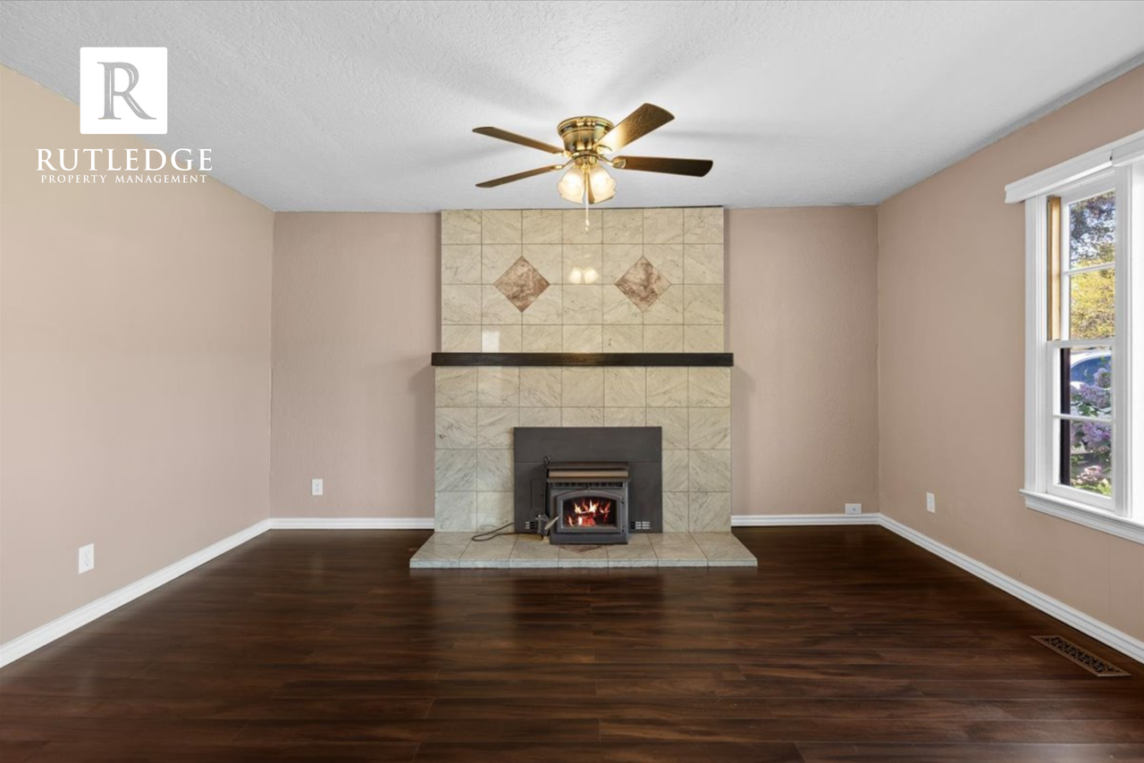 134 Highland Dr - Photo 5 of 19