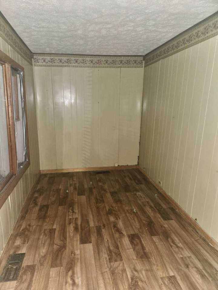 815 Sycamore St - Photo 2 of 20