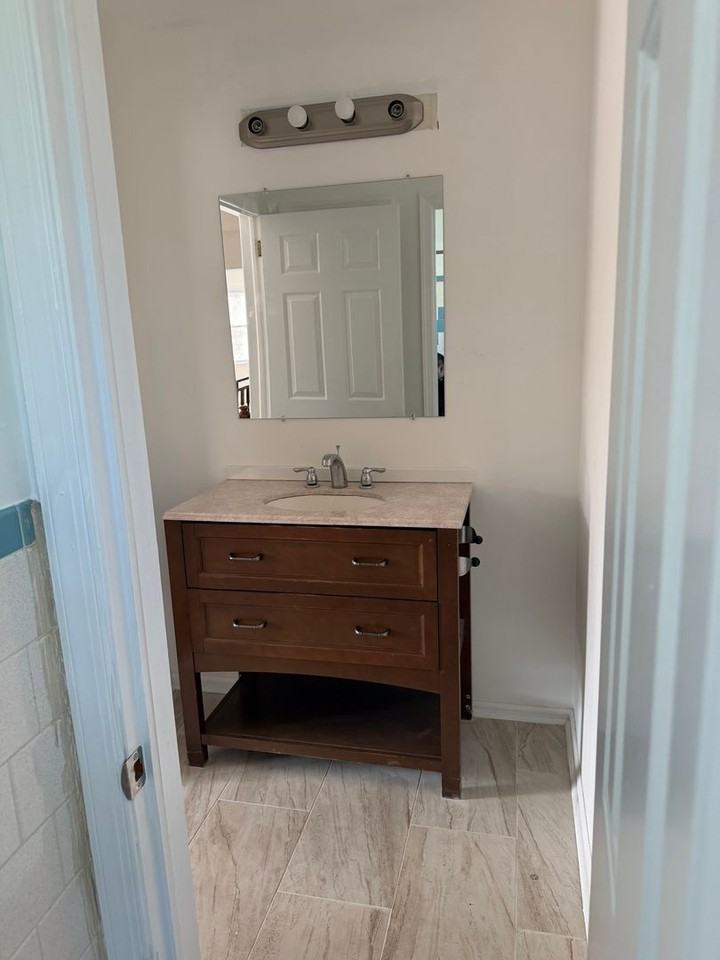 626 N Shore Rd - Photo 2 of 15