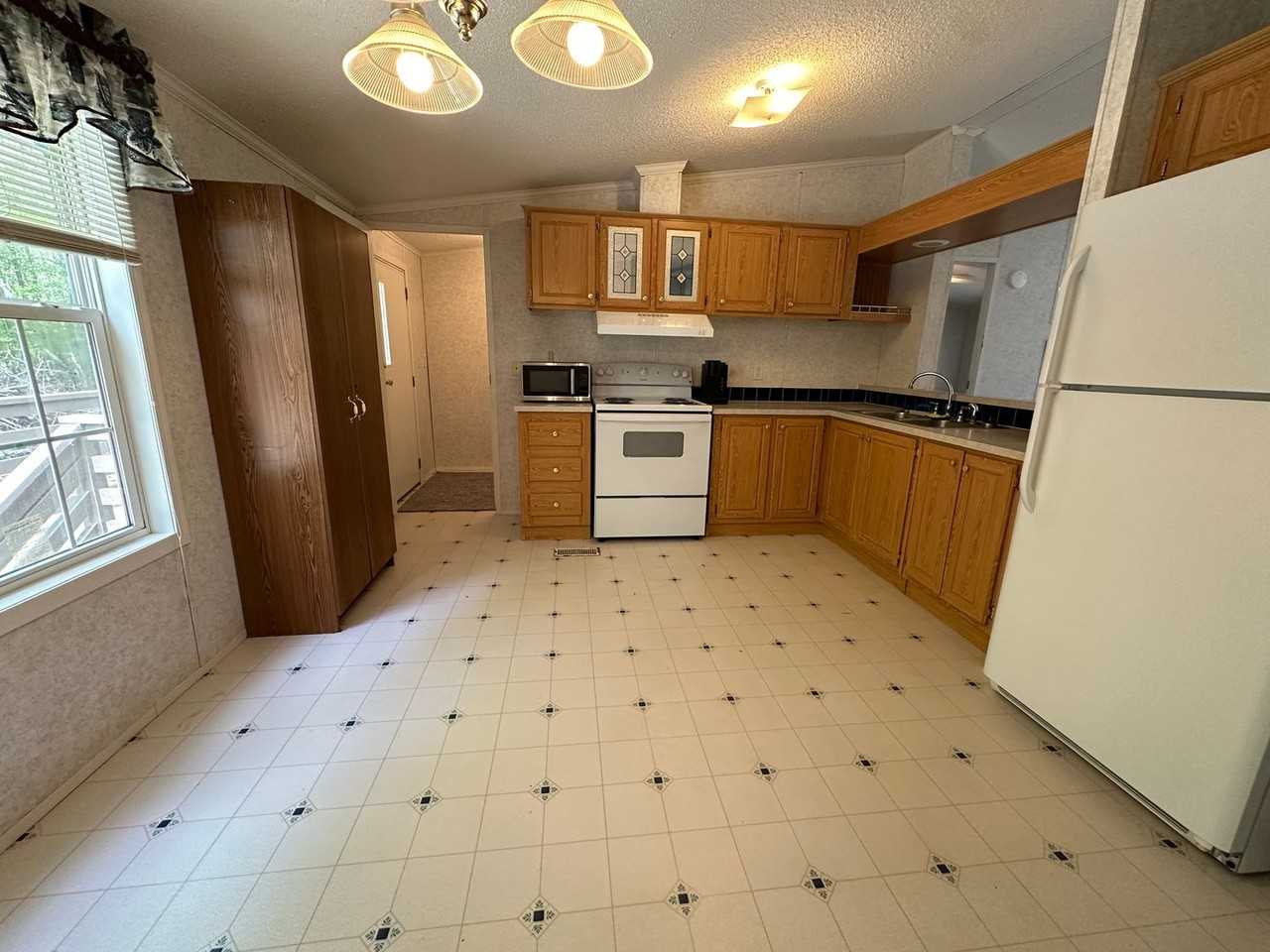 5636 Caratoke Hwy - Photo 3 of 11