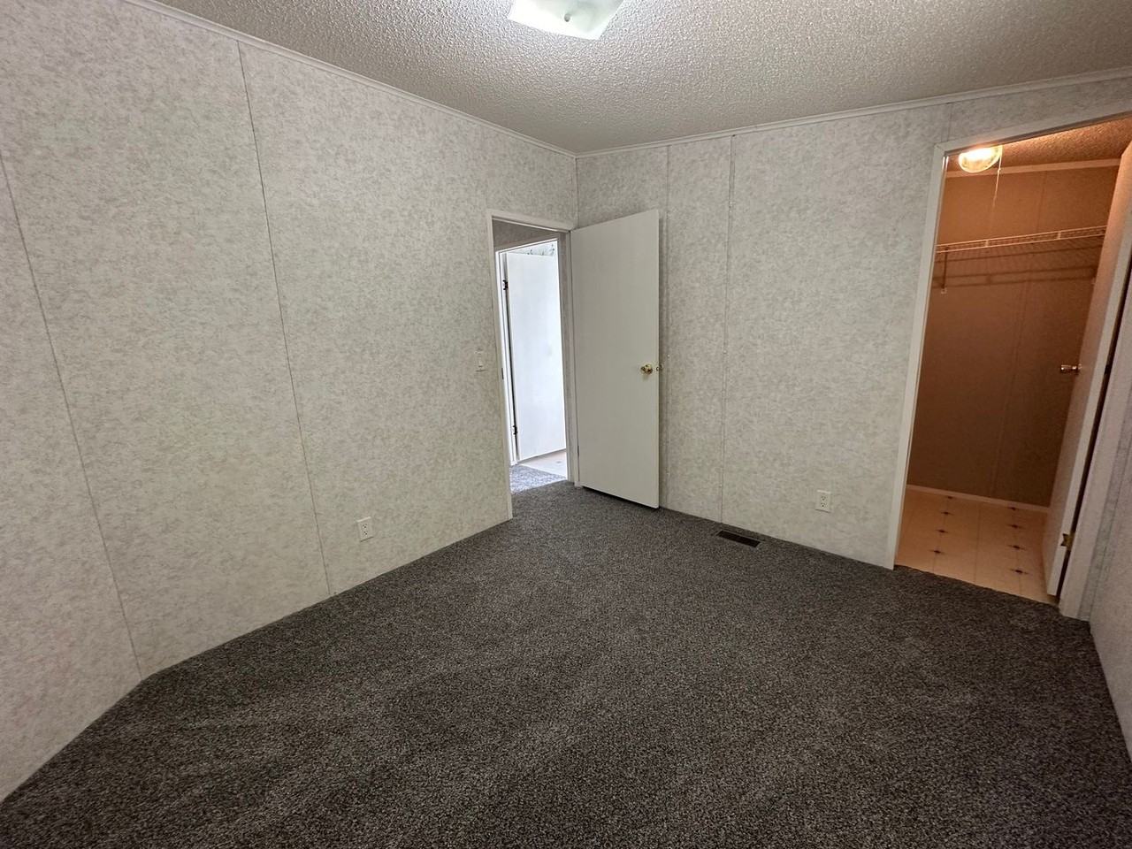 5636 Caratoke Hwy - Photo 6 of 11