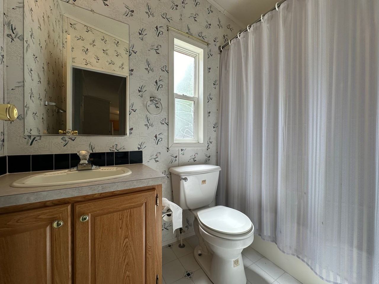 5636 Caratoke Hwy - Photo 7 of 11