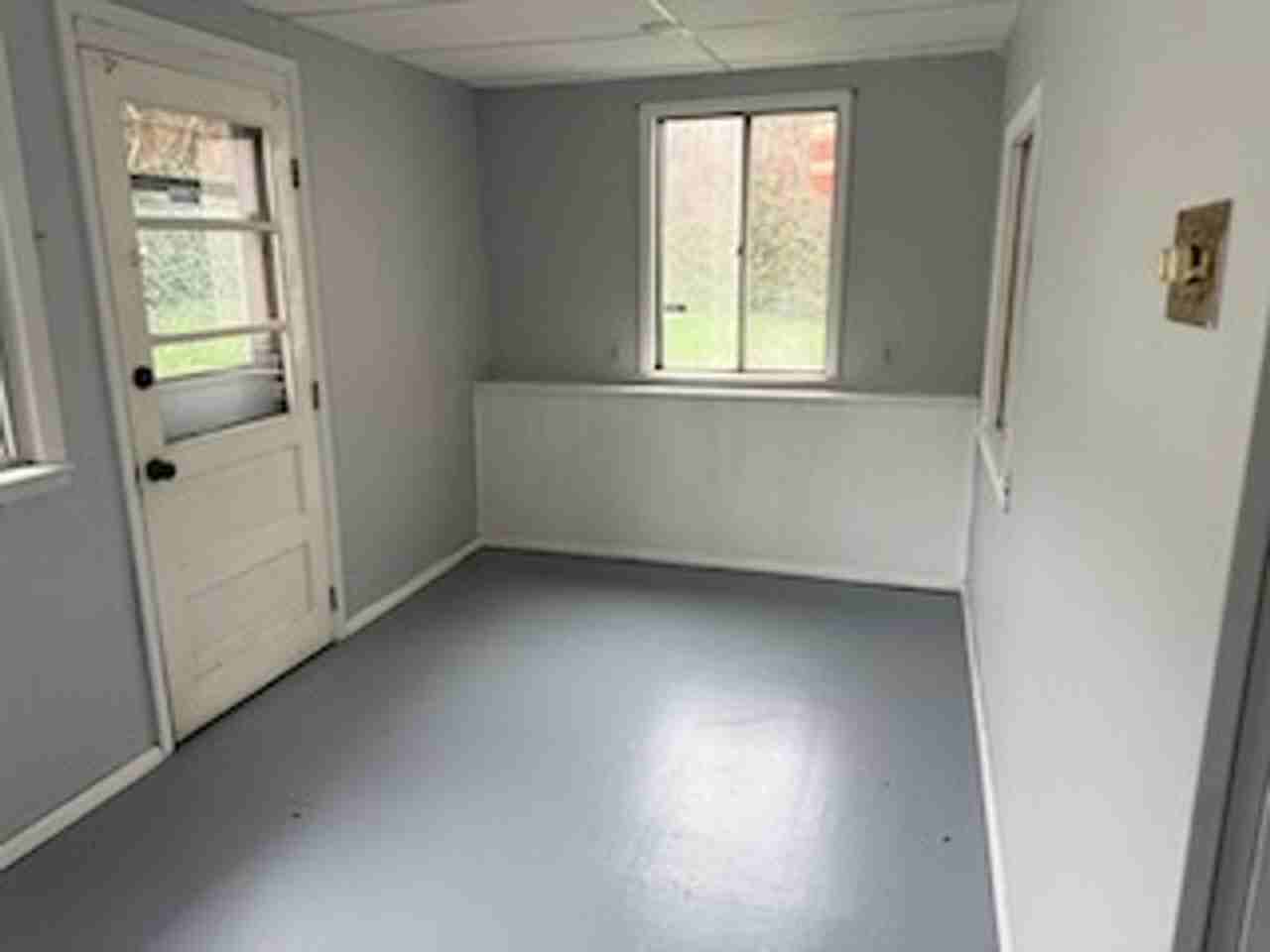 175 Krams Ave - Photo 7 of 24