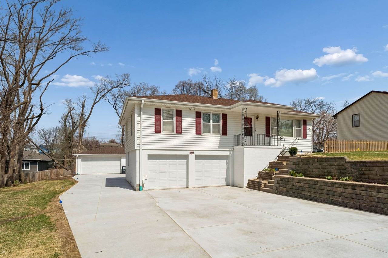 7922 Himebaugh Ave - Photo 2 of 25