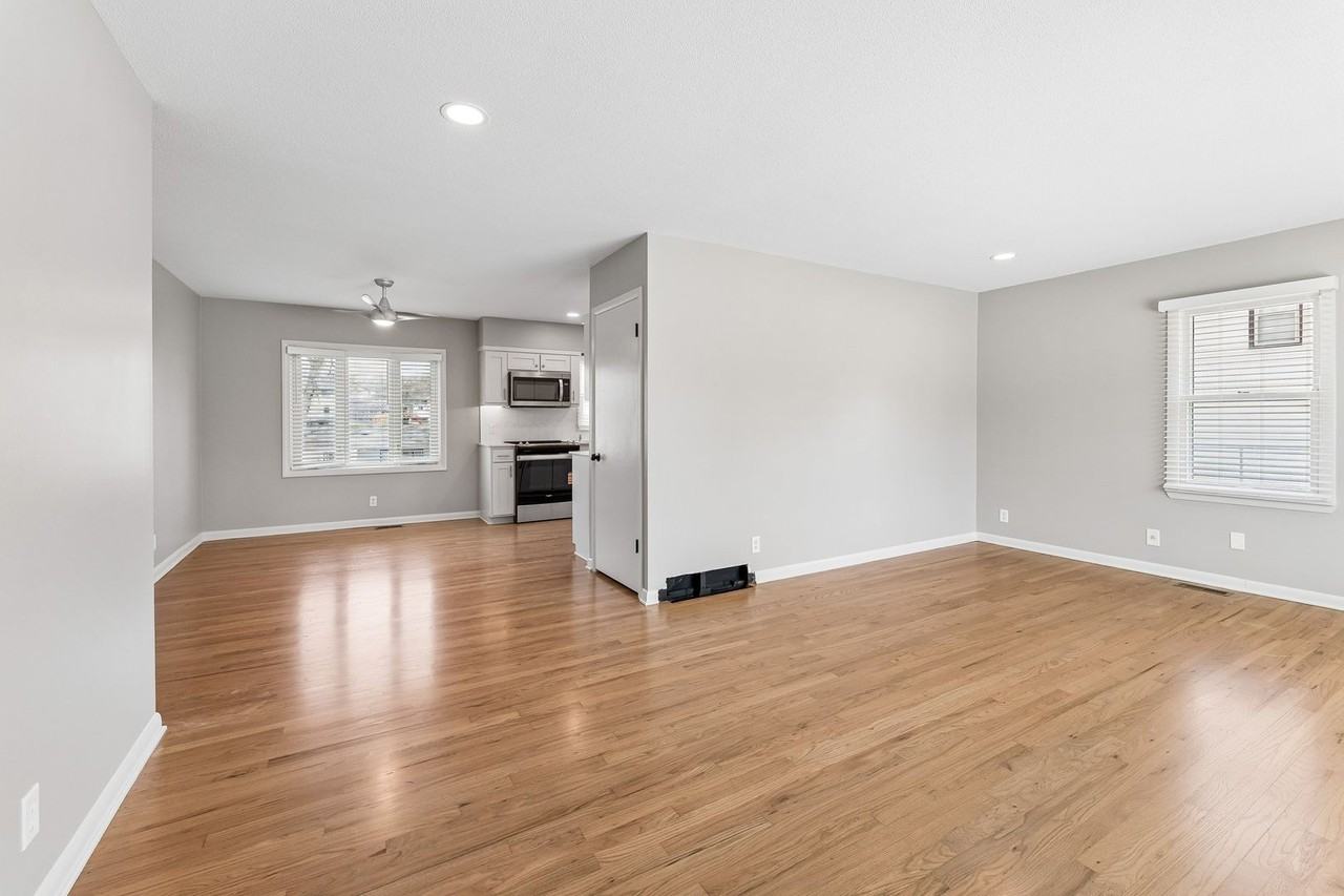 7922 Himebaugh Ave - Photo 4 of 25