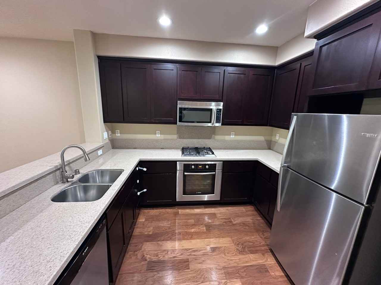 730 Cedarville Ln - Photo 4 of 26