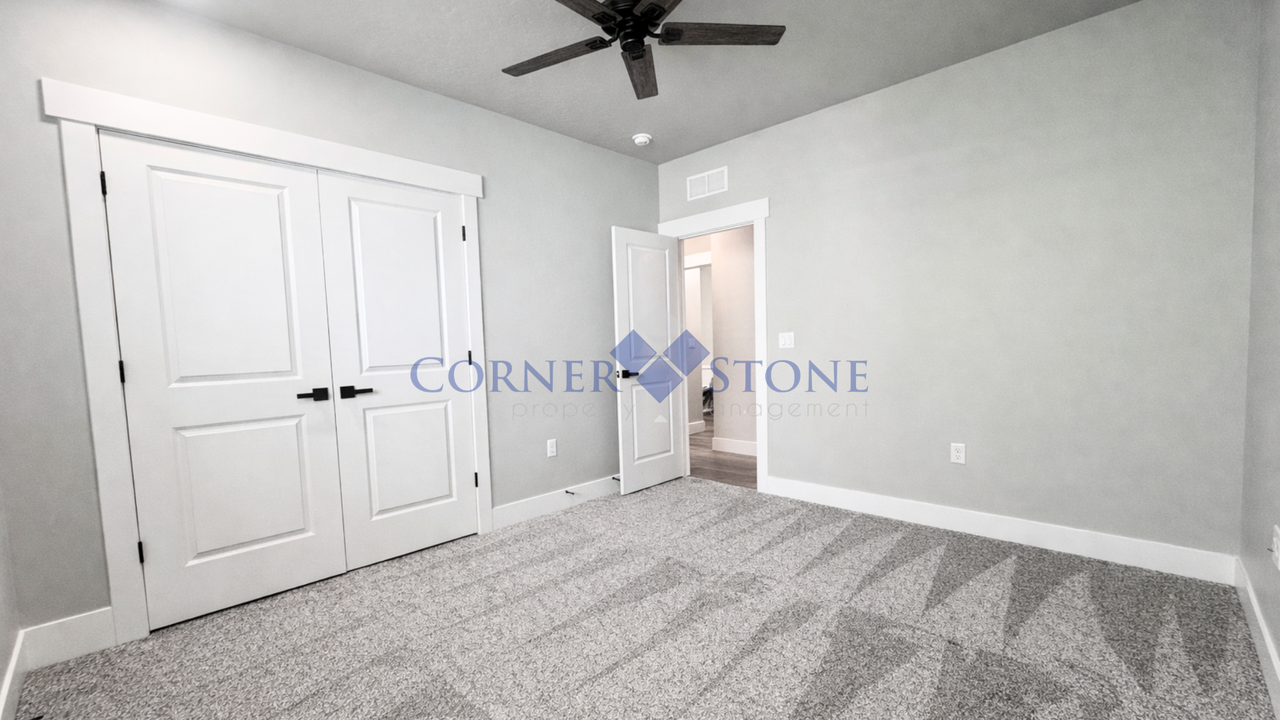 559 W Idaho Ave - Photo 7 of 18