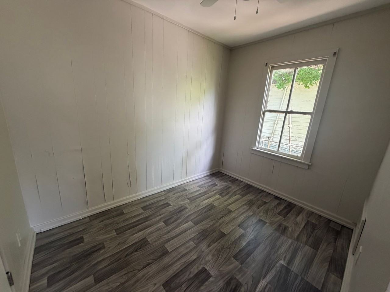 127 Nancy Ln - Photo 4 of 6