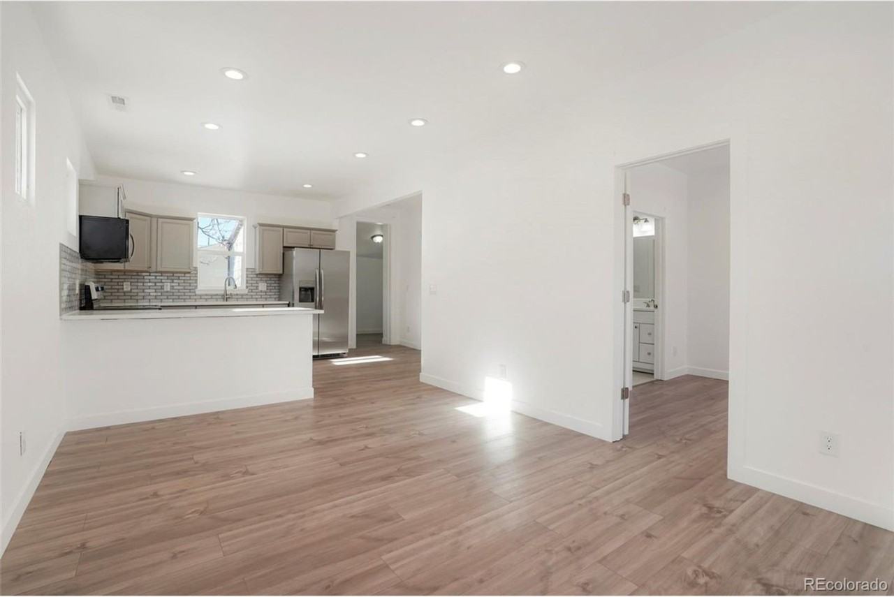 173 Inca St - Photo 2 of 15