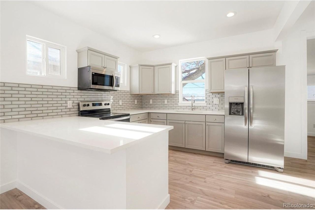 173 Inca St - Photo 4 of 15