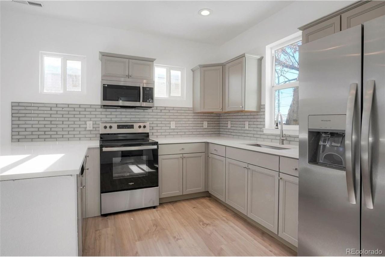 173 Inca St - Photo 5 of 15